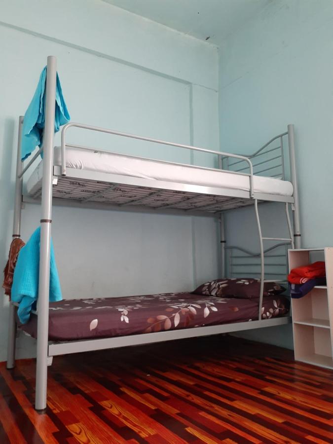 Homestay Idaman Tun Hussein - Harga Untuk 1 Rumah ,1 Bilik ,1 Bilik Air 4 Single Bed - Not Sharing 페라이 외부 사진