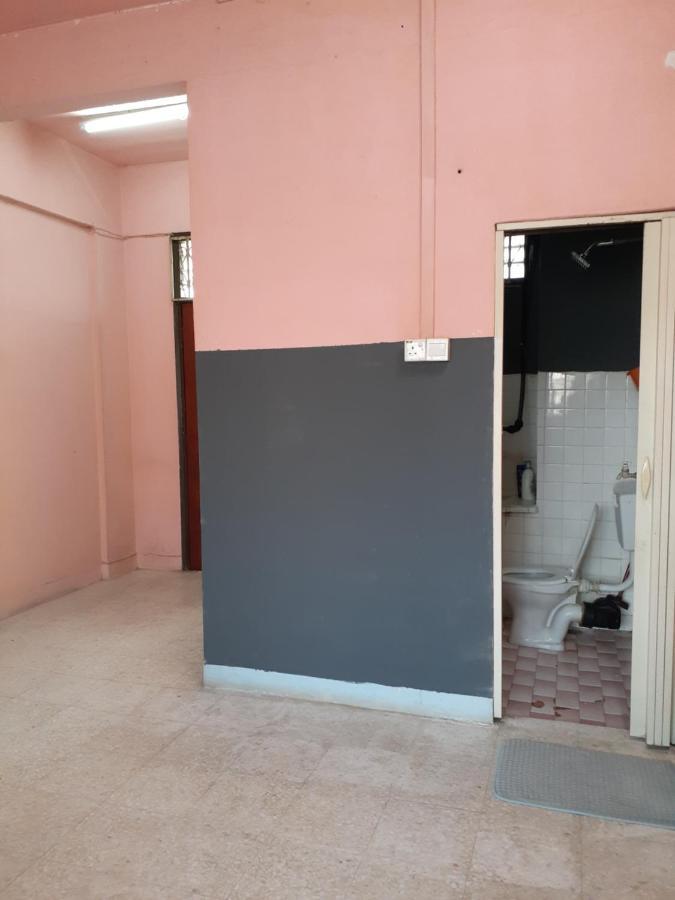 Homestay Idaman Tun Hussein - Harga Untuk 1 Rumah ,1 Bilik ,1 Bilik Air 4 Single Bed - Not Sharing 페라이 외부 사진
